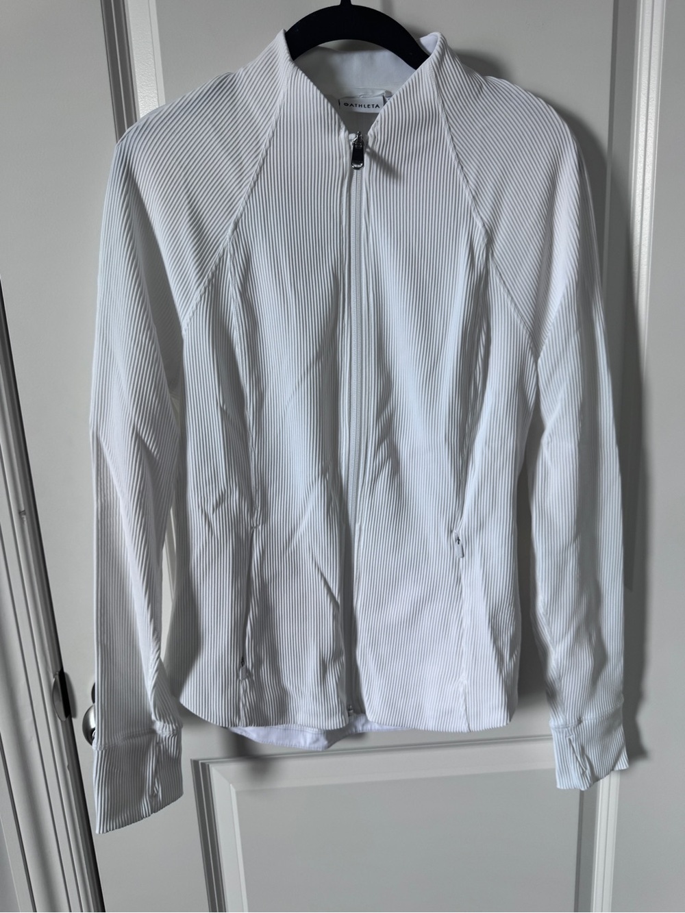 NWOT-Athleta White Salutation Ribbed Zip-Up Jacket-Medium
